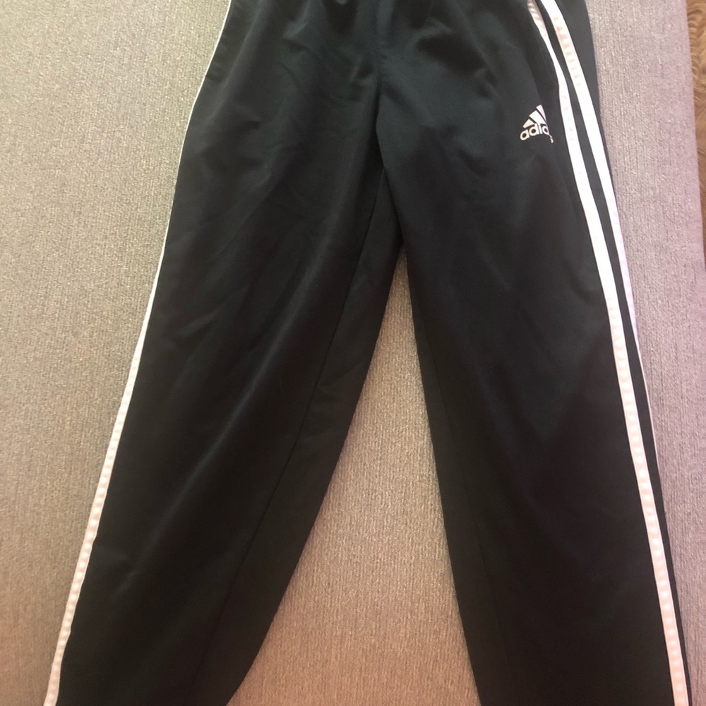 Adidas Girls Size 8 athletic pants.  Great condition !